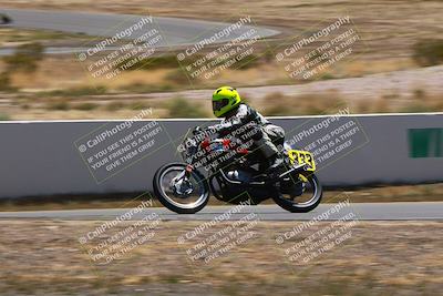 media/Apr-19-2025-AHRMA (Sat) [[3d98ca3309]]/Race/Group 1/Turn 4/